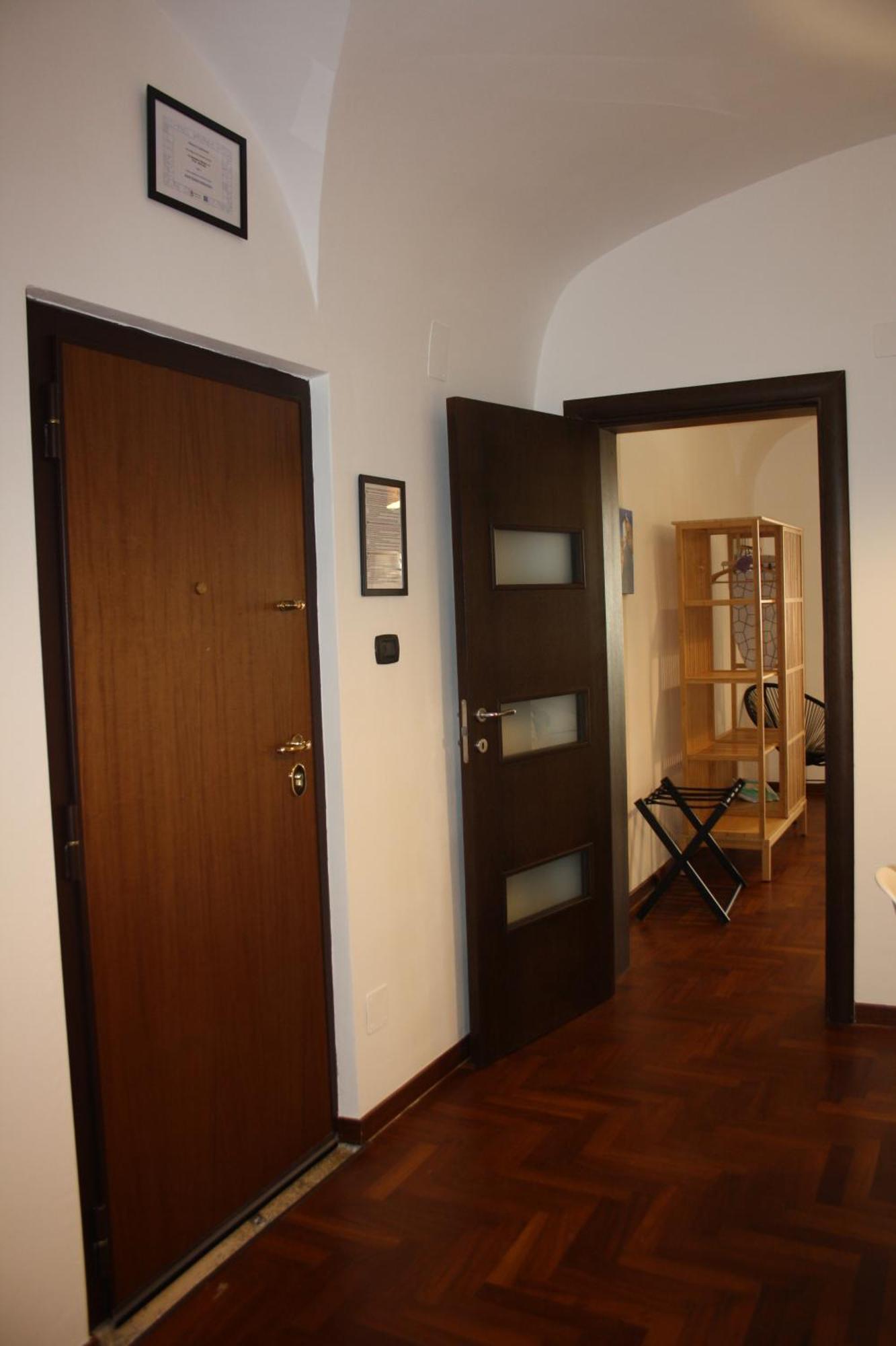 Stefano'S Apartment Бари Экстерьер фото